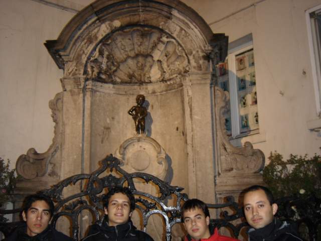manneken_pis_brussels.jpg